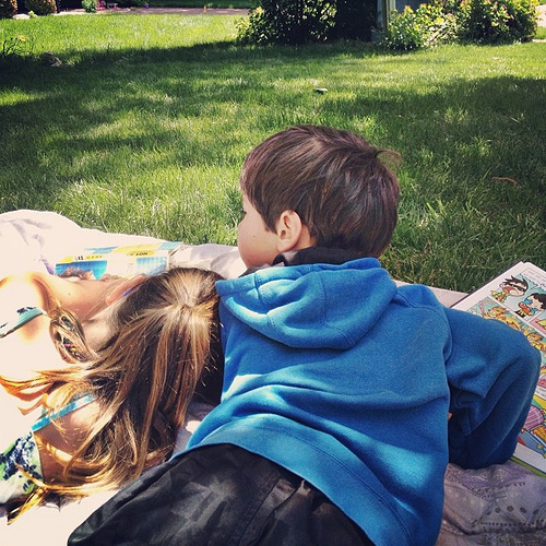 Read Outside Screen-Free Week