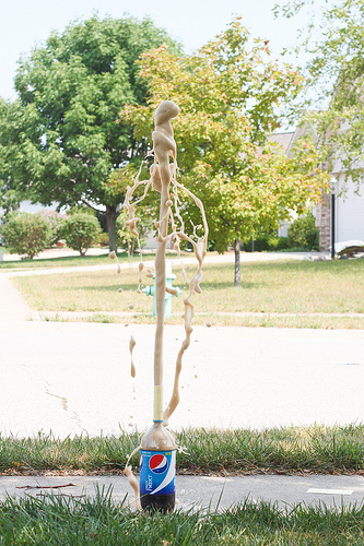 Soda & Mentos Explosion